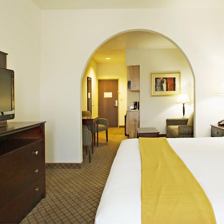 Holiday Inn Express Childress By Ihg Habitación foto